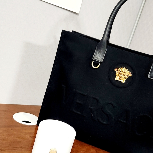 Authentic Versace Medusa Canvas Tote bag - Picture 5 of 6